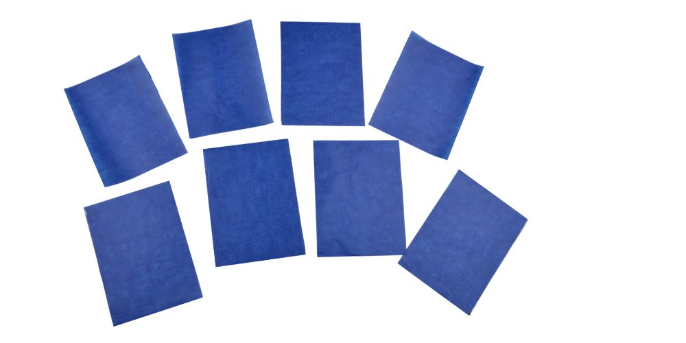 16 rectangular pieces of kite paper.