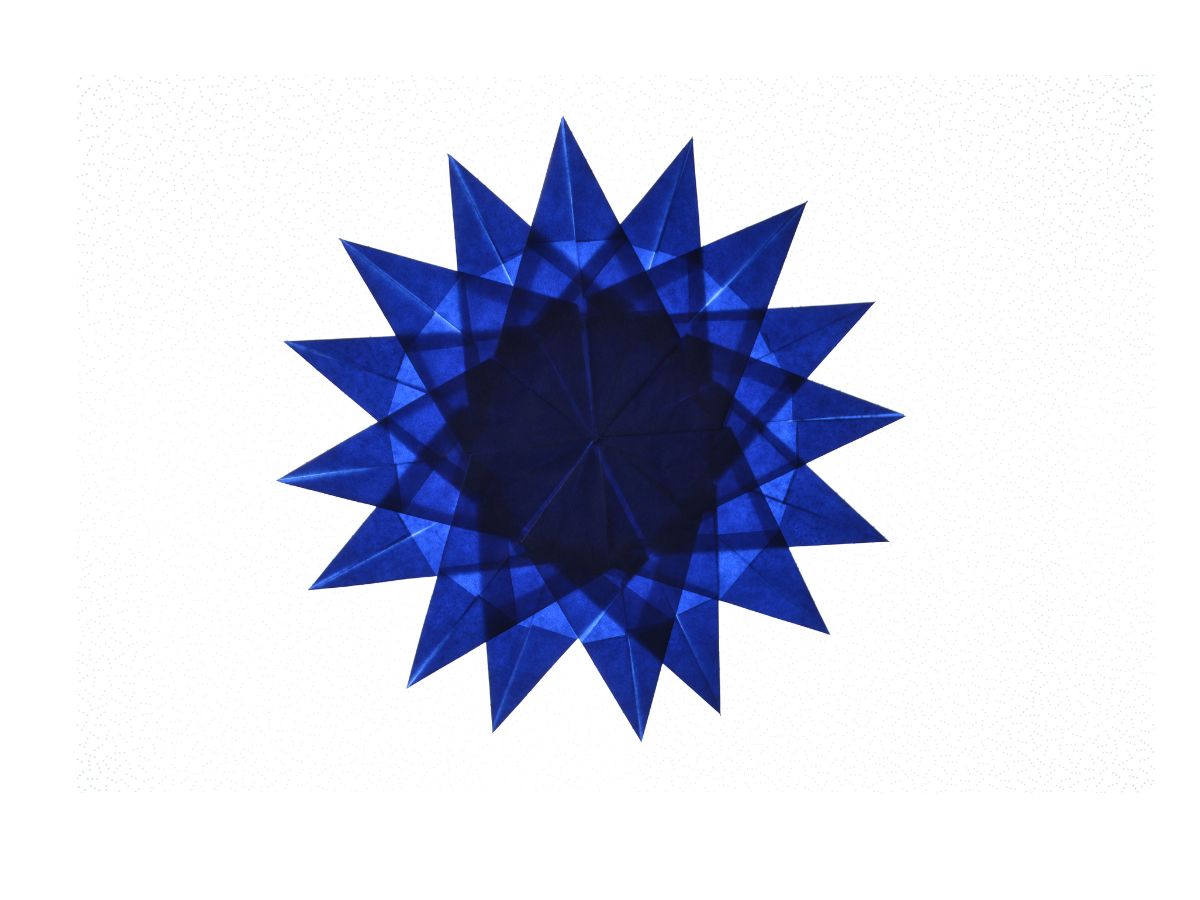 A 16-pointed star